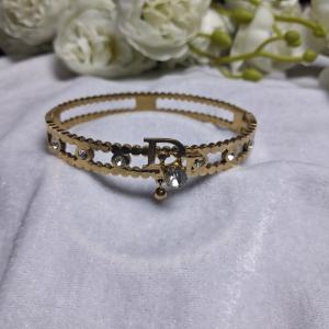 Majestic Crown Sparkle Bracelet