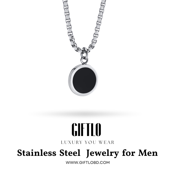 Mens Oval Round Pendent - Silver Edition