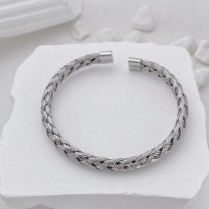 Classic Twine Cuff – Silver Edition | Giftlo Exclusive