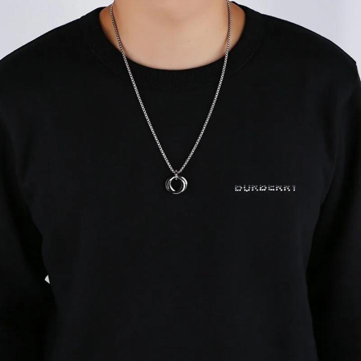 Hip-hop Three-Ring Titanium Steel Pendant — Black | Giftlo