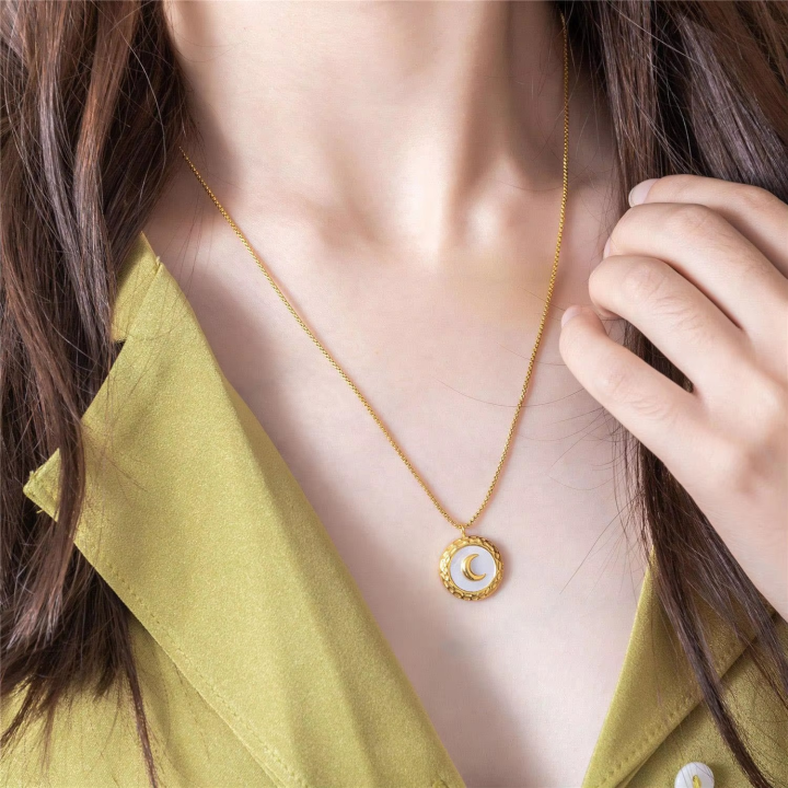 18K Gold Moon Pendant Necklace